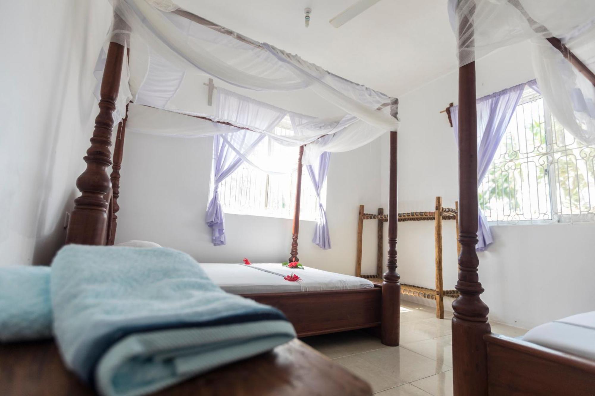 Kite Active Paje Hotel Exterior photo